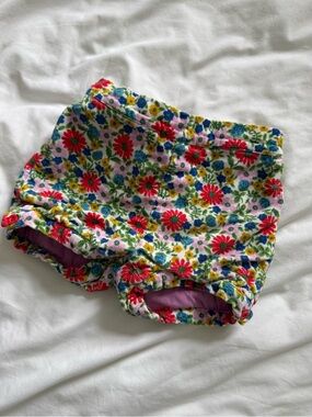 💐Baby Boden Floral Corduroy Shorts